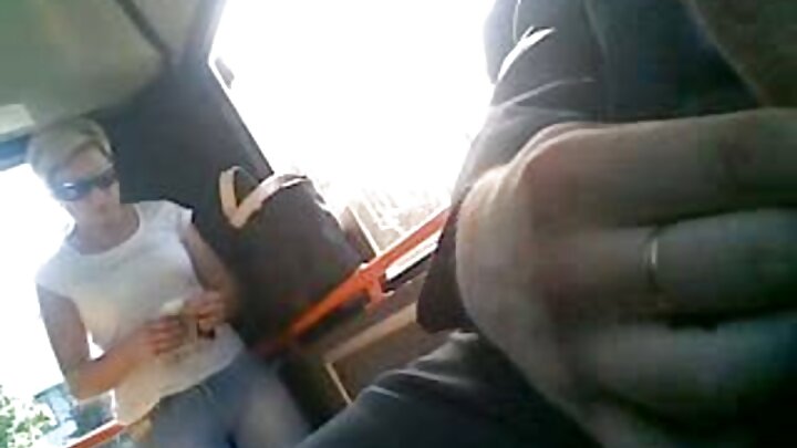 Джеса Роудс си намери приятел с голям пенис и се чука